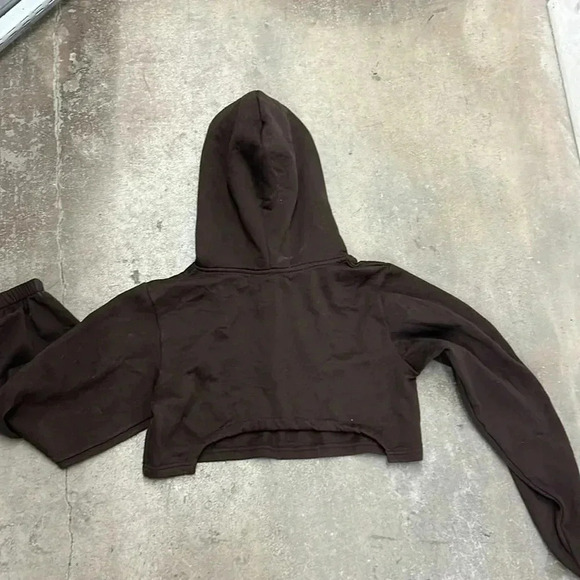 Playboy nwt  cropped hoodie - Picture 4 of 4